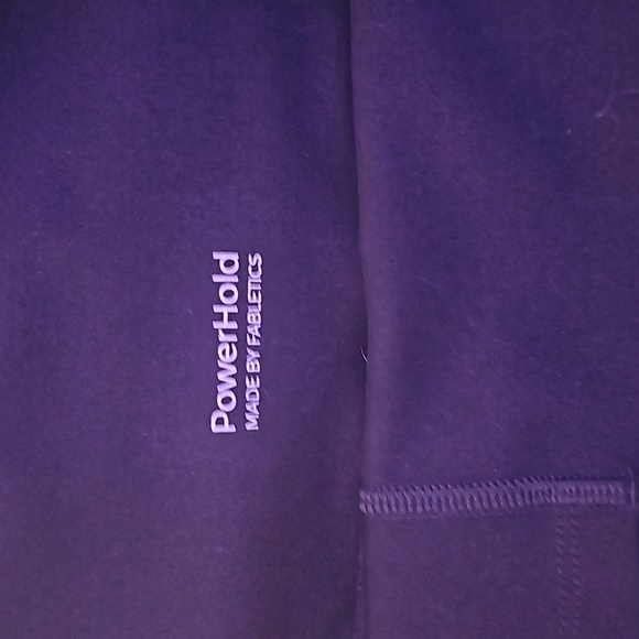 NWOT Fabletics Powerhold 6" bike short - Picture 4 of 4